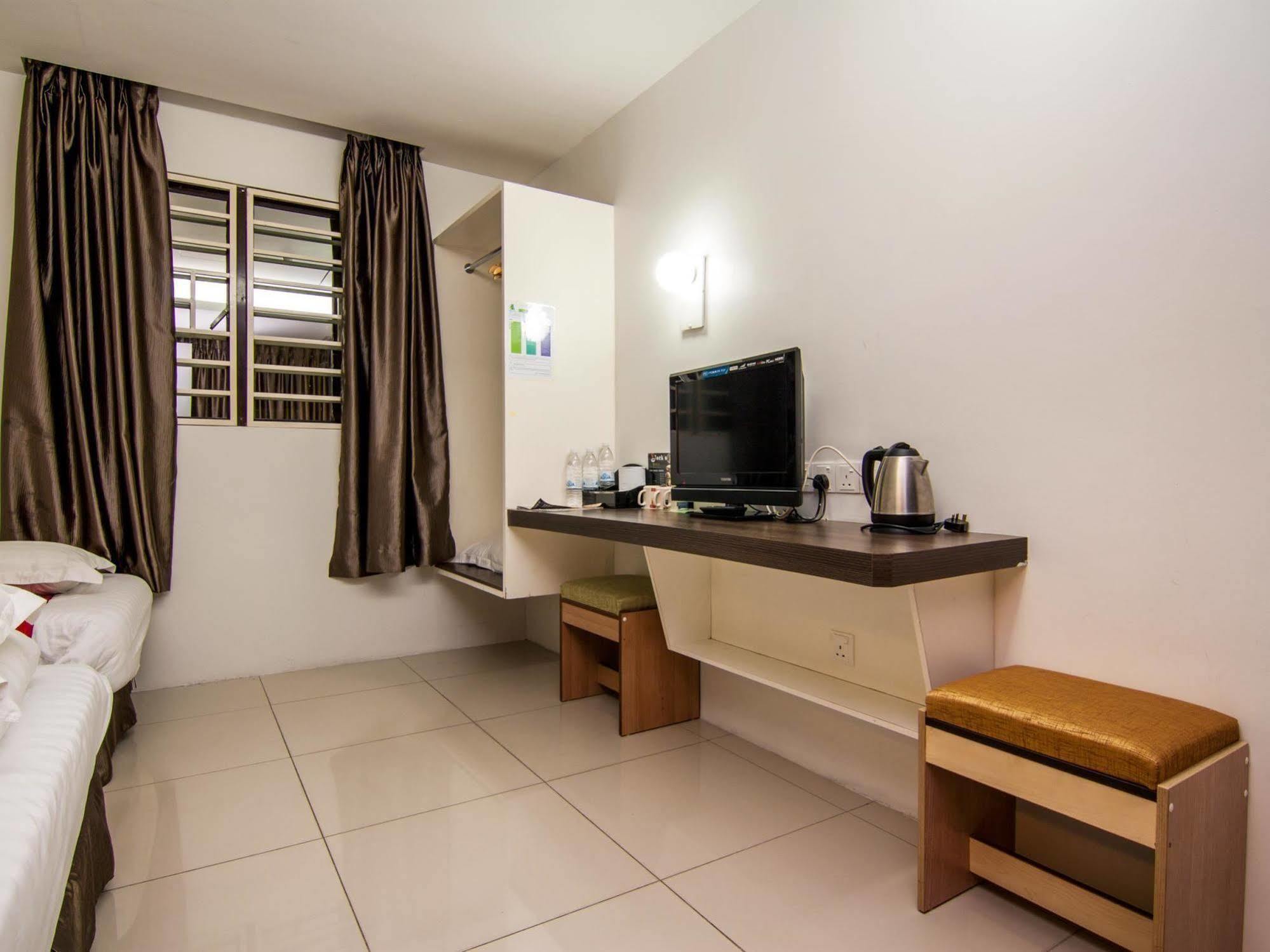 Green Hotel Puchong Exterior foto